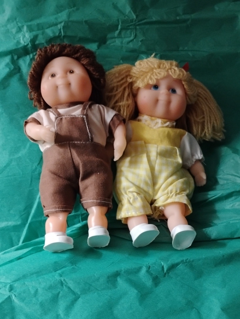 Blue Box " Flower Kids " -  Vintage Dolls